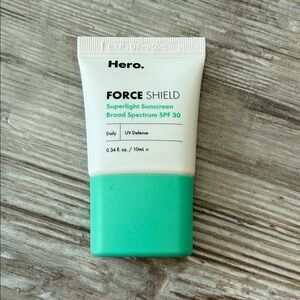 $5/$25 Beauty Bundle
Hero Force Shield Superlight Sunscreen SPF 30